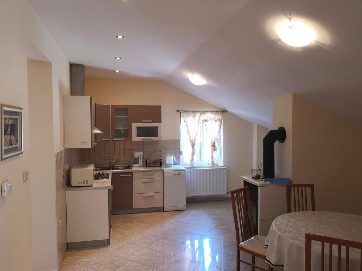 Apartments With A Swimming Pool Banjol, Rab - 11382 Bagian luar foto