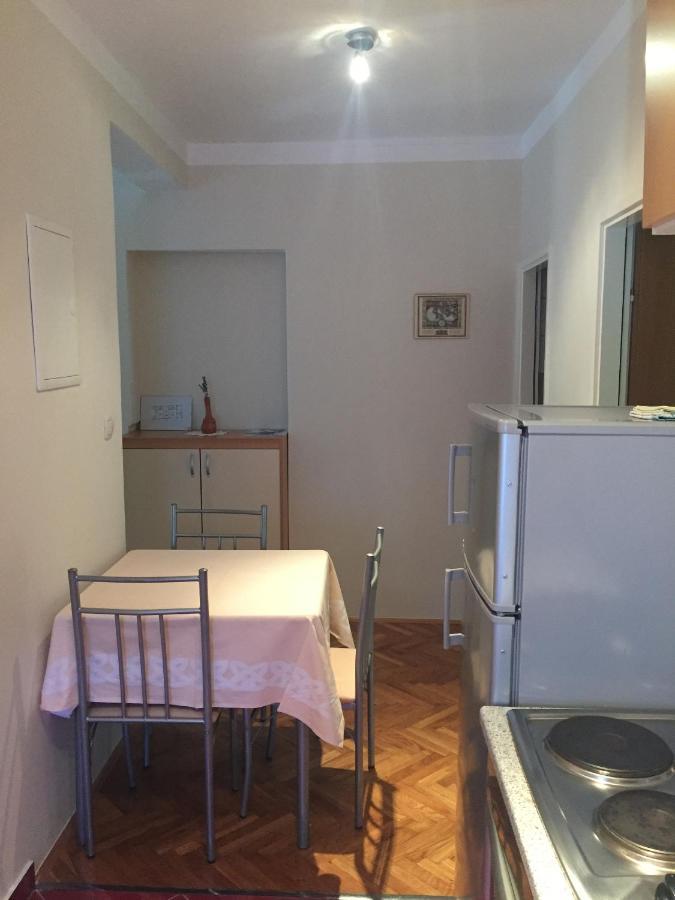 Apartments With A Swimming Pool Banjol, Rab - 11382 Bagian luar foto