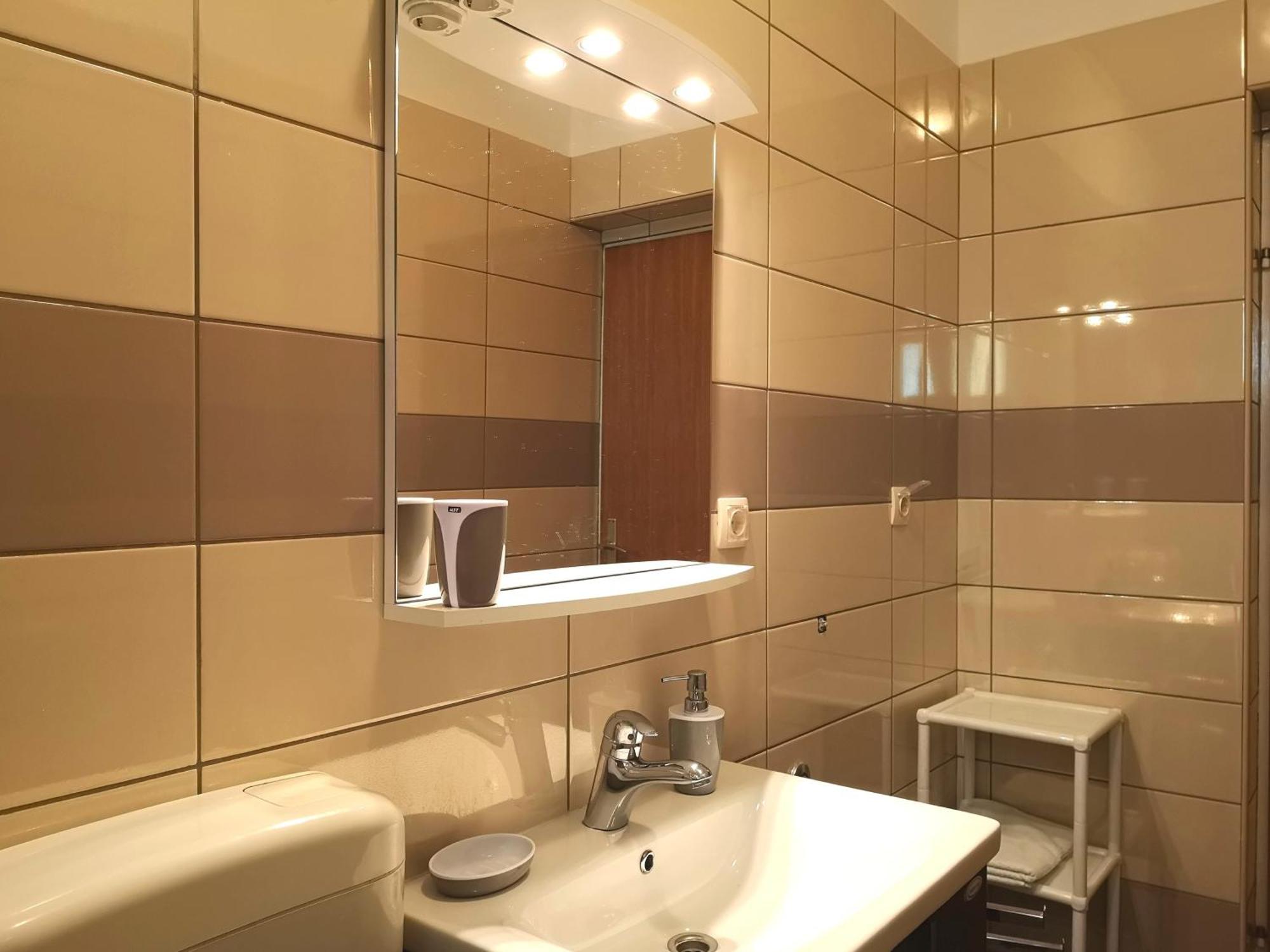 Apartments With A Swimming Pool Banjol, Rab - 11382 Ruang foto