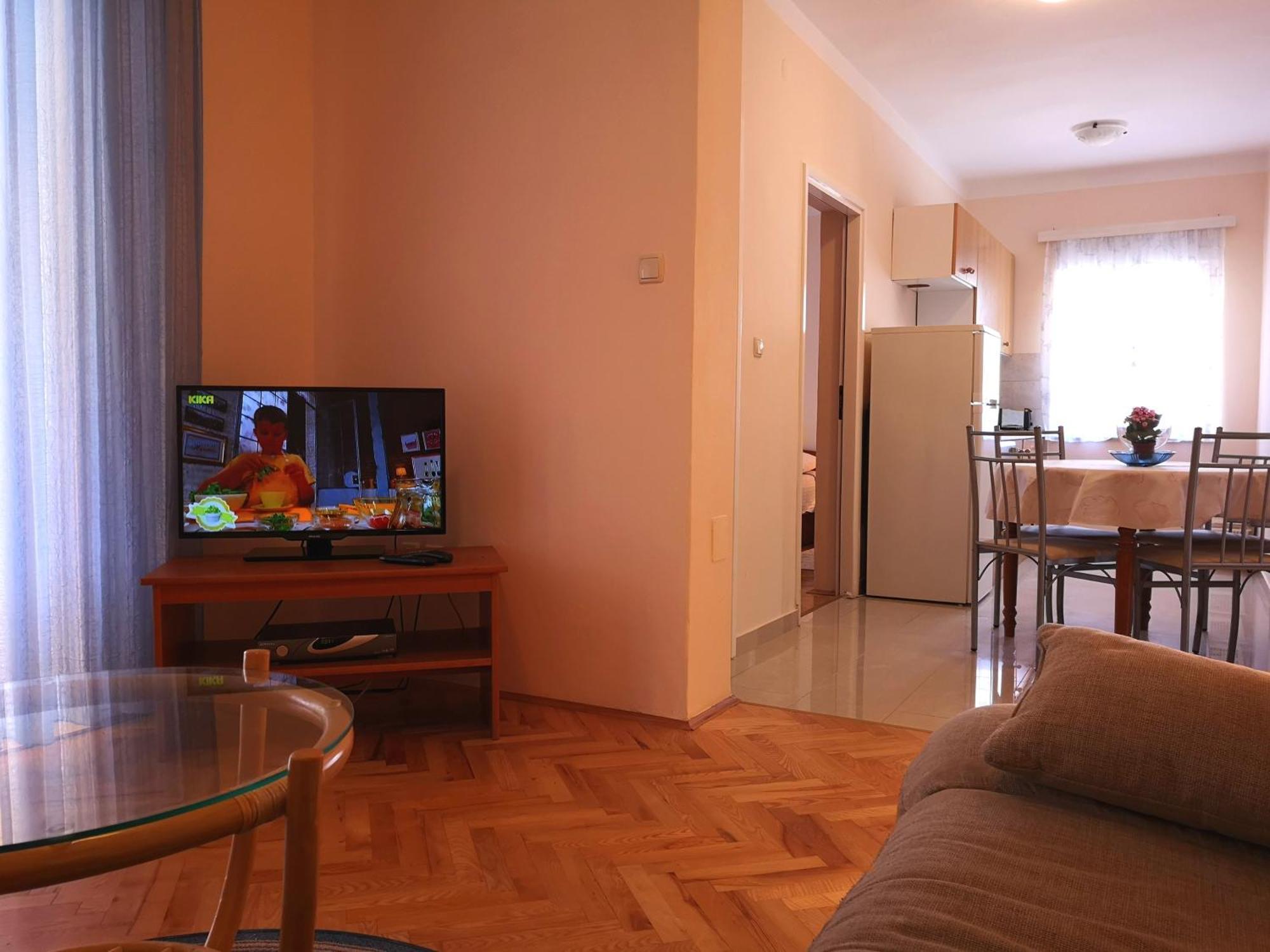 Apartments With A Swimming Pool Banjol, Rab - 11382 Ruang foto
